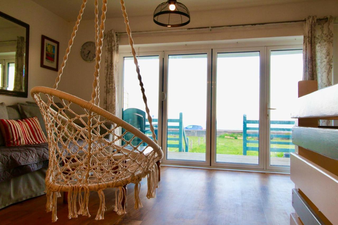 Pebbles Beach House By Air Premier Seaford Esterno foto